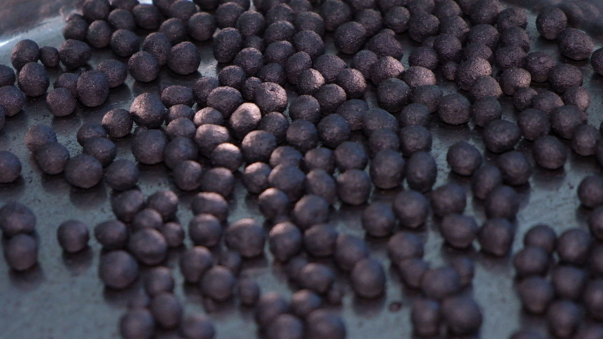 建杰實(shí)業(yè)丨球團(tuán)礦和燒結(jié)礦都是鋼鐵冶煉過(guò)程中的差異？